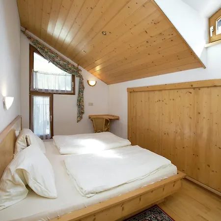 In Zauchensee Near Bus * Altenmarkt im Pongau